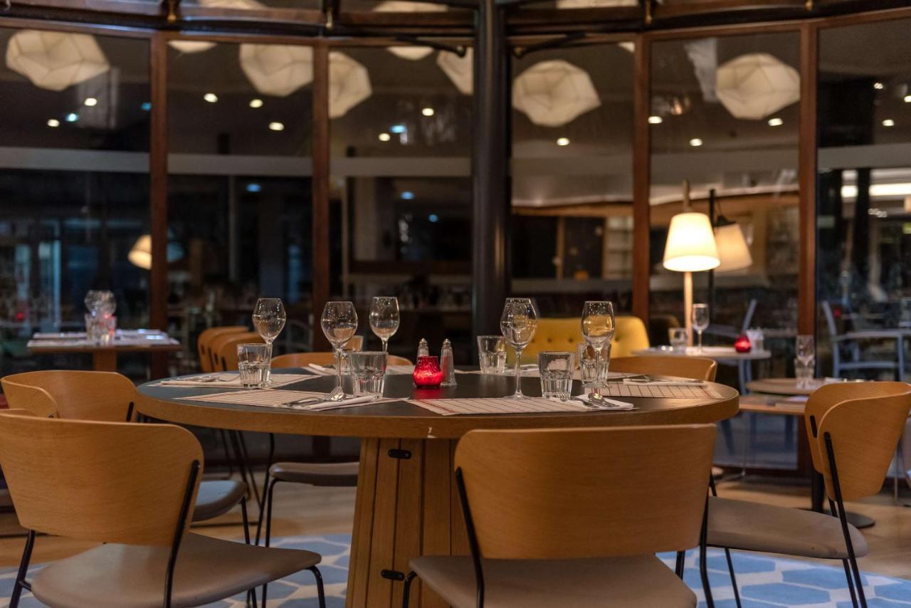 Готель Doubletree By Hilton Paris Bougival Екстер'єр фото