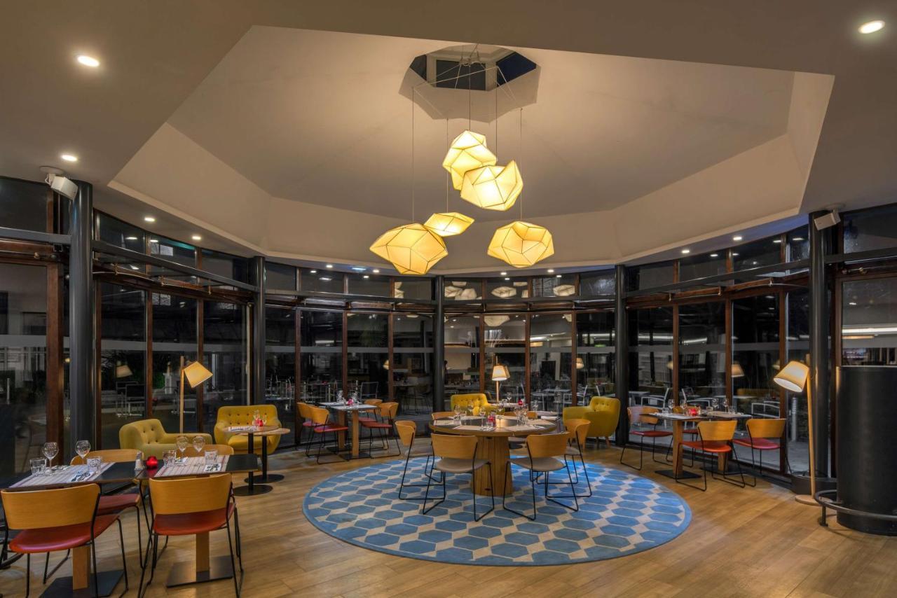 Готель Doubletree By Hilton Paris Bougival Екстер'єр фото