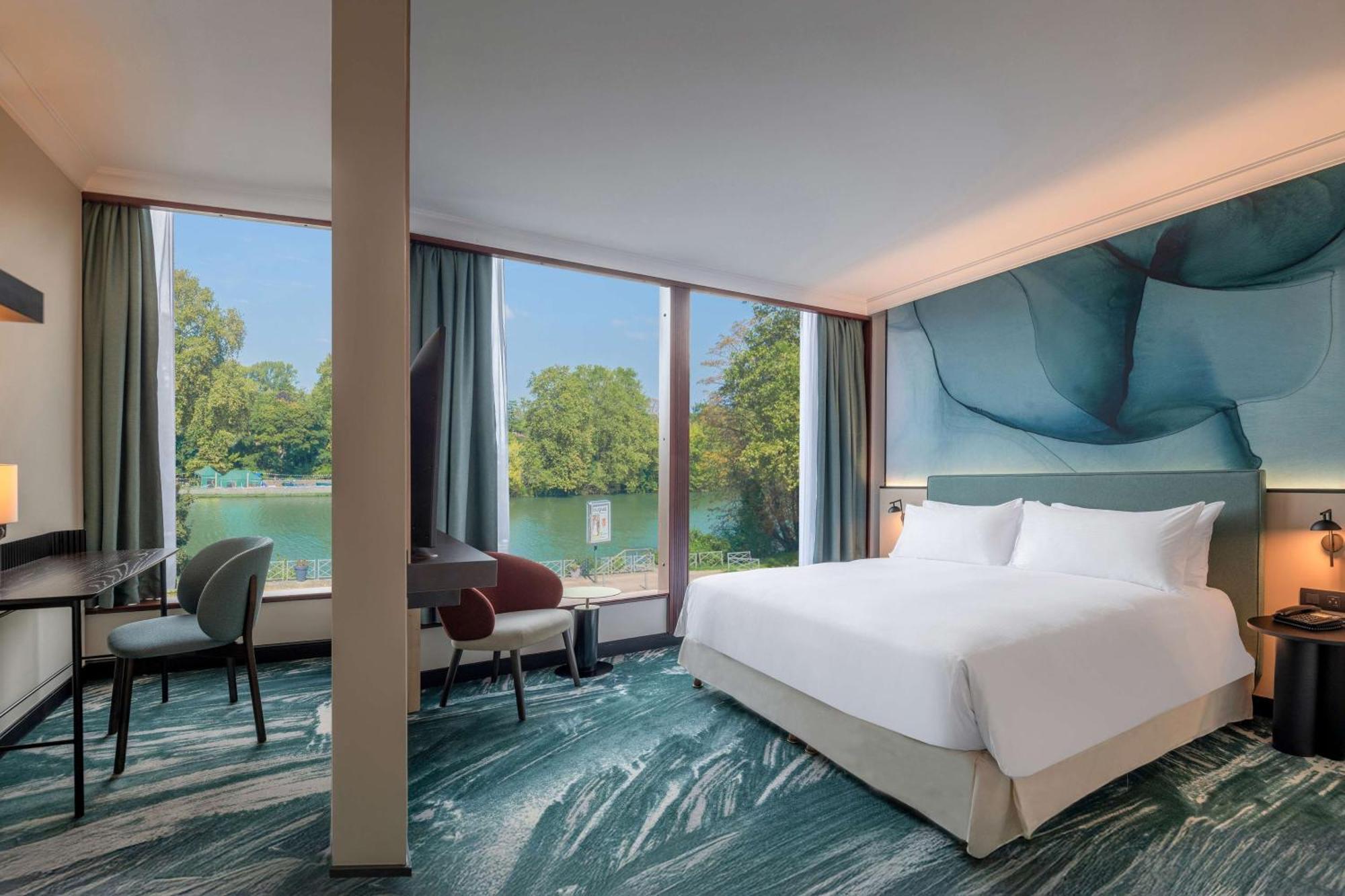 Готель Doubletree By Hilton Paris Bougival Екстер'єр фото