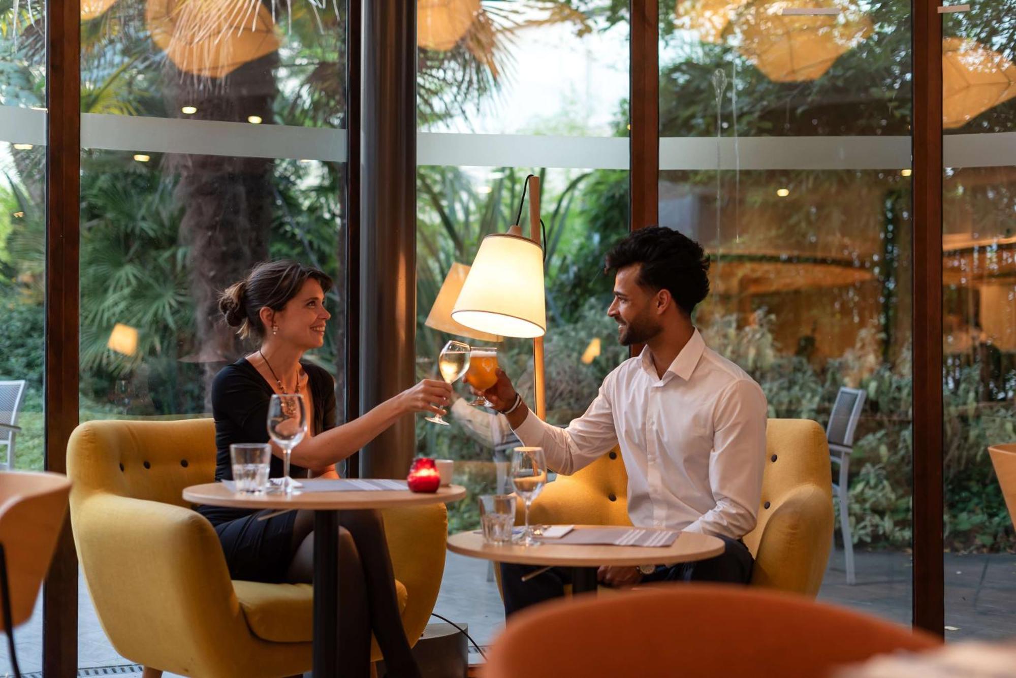 Готель Doubletree By Hilton Paris Bougival Екстер'єр фото